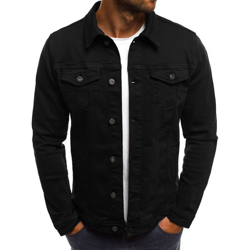 Veste en jean classique homme, coupe intemporelle pour un style décontracté urbain. Parfaite printemps/automne.