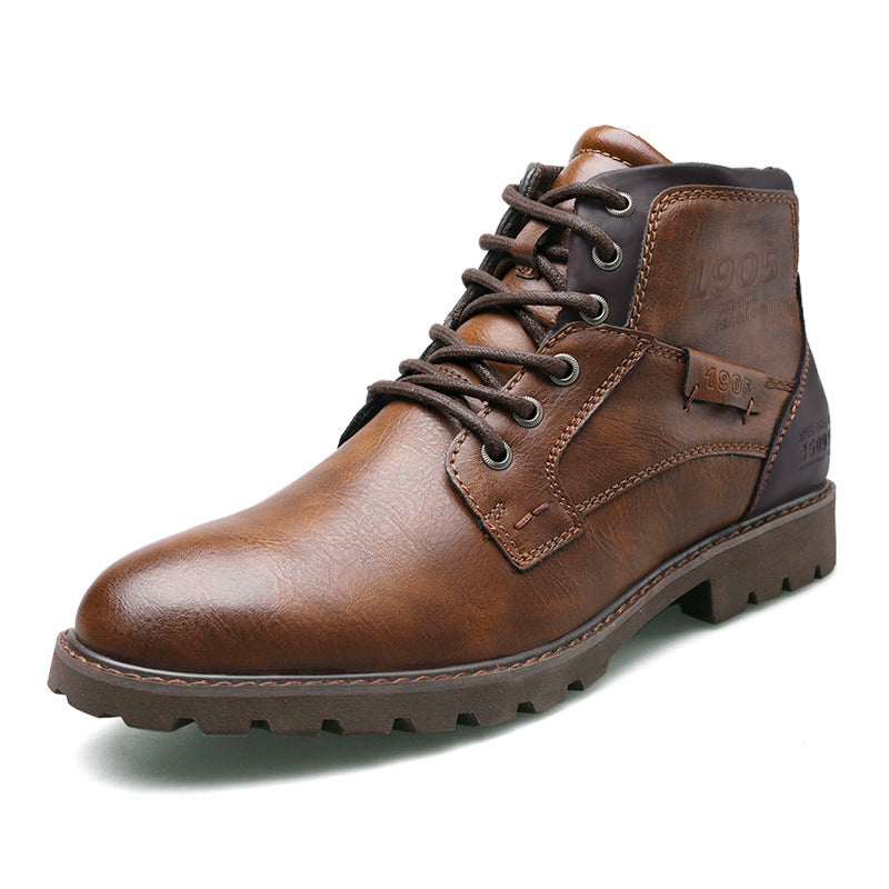 Chaussures hommes robustes avec semelle antidérapante, idéales pour un confort urbain décontracté en automne.