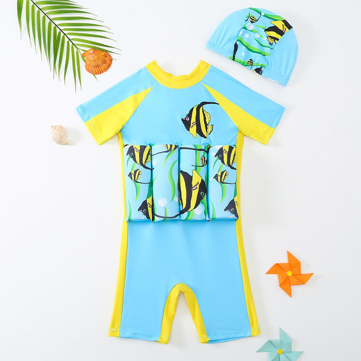 Enfant sautant dans l'eau avec maillot de bain SafeSwim, flottabilité et apprentissage natation.