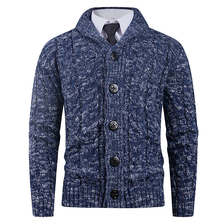 Cardigan homme confortable à torsades, col châle. Vêtement élégant pour l'hiver.