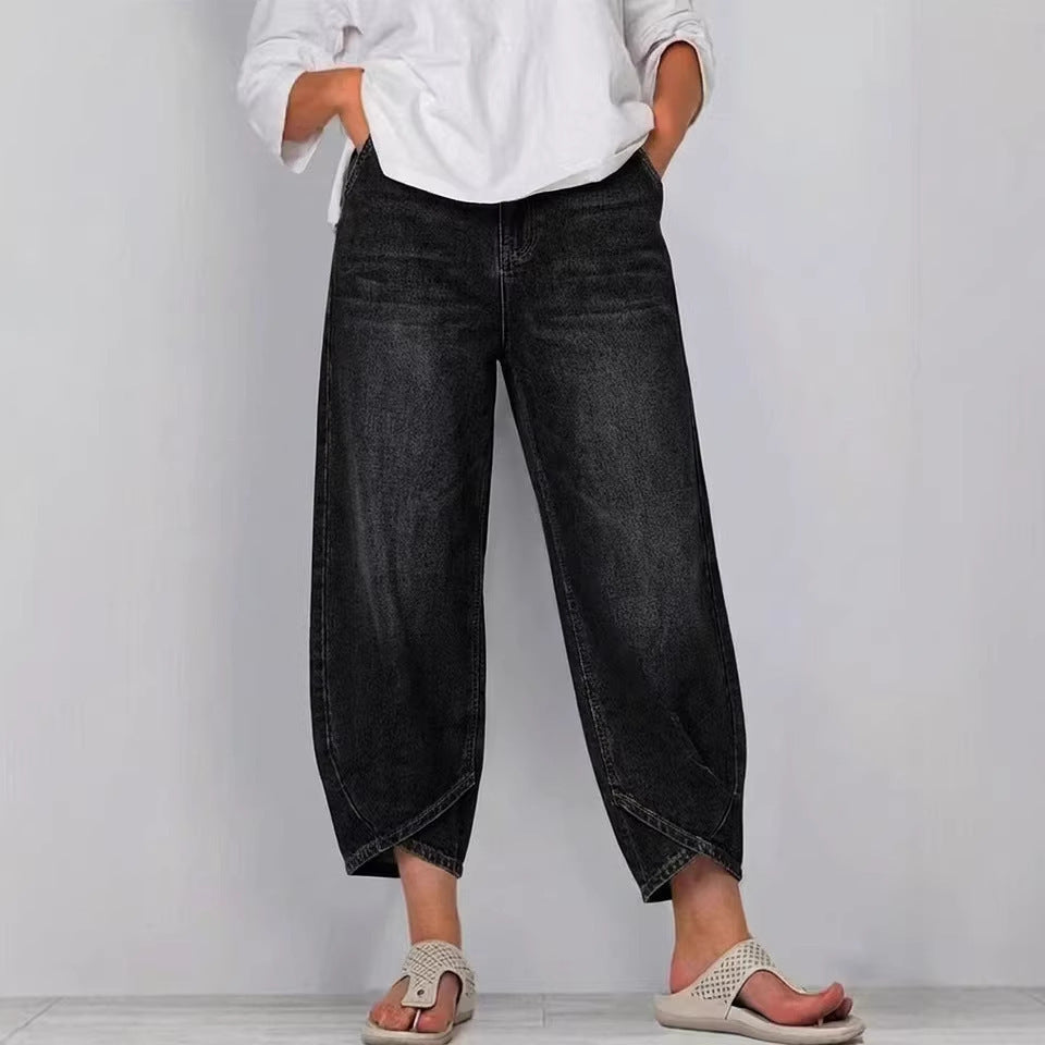 Pantalon femme jean taille haute ample en denim, idéal pour un look chic décontracté et un confort toute la journée.