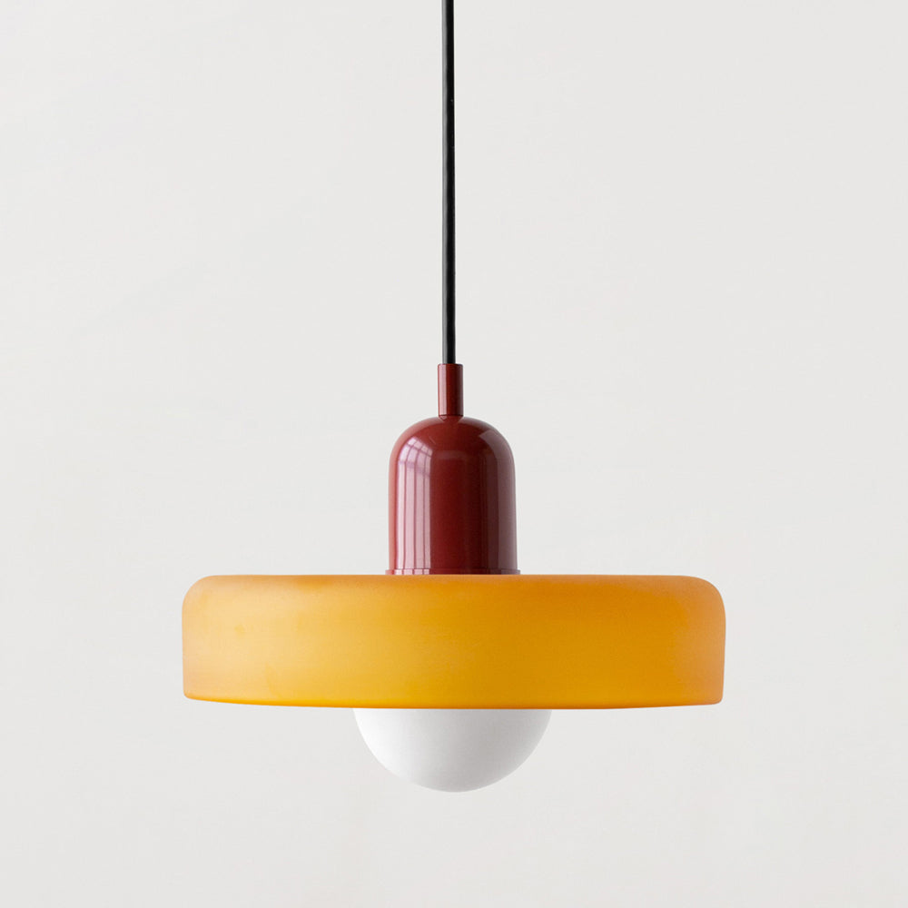 Luminaire design et moderne, suspension Bauhaus en verre coloré pour toute pièce.