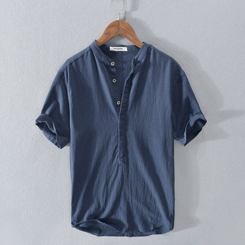 Chemise homme élégante style Provence, parfaite pour la mode estivale. Tissu léger et respirant.