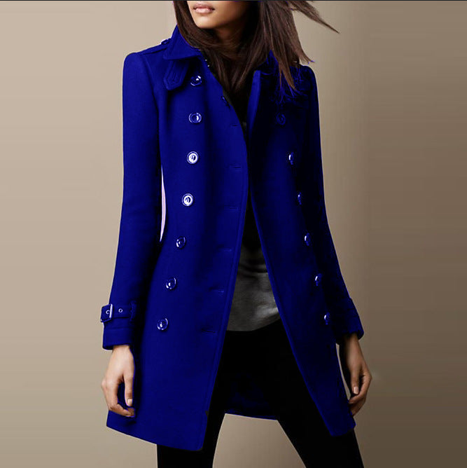 Manteau long élégant femme, parfait pour l'hiver et l'automne. Style classique et sophistiqué pour la mode féminine.