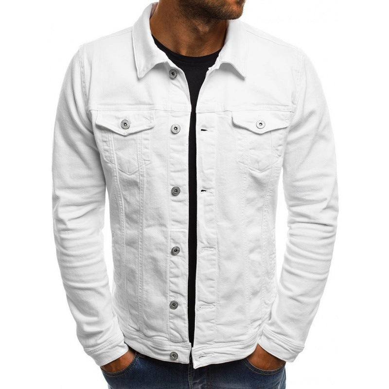 Blouson en jean moderne homme, confort optimal et poches pratiques. Idéal pour un look casual stylé.