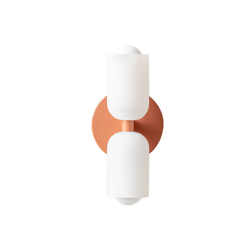 Éclairage intérieur avec applique murale LED minimaliste, design contemporain et lumière up-down.