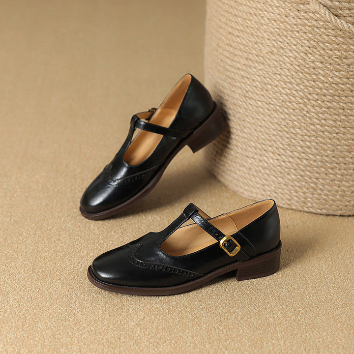 Chaussures Mary Jane confortables pour femmes, talon bloc stable, style vintage pour travail ou loisirs.