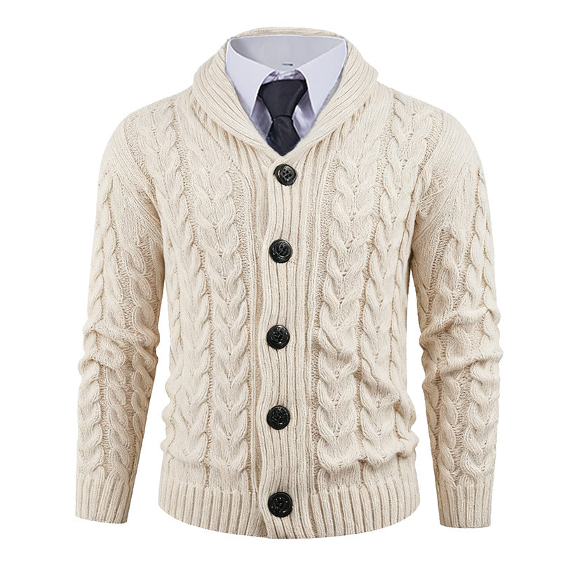 Gilet homme tricoté élégant, col châle, torsades. Idéal mode masculine automne-hiver.