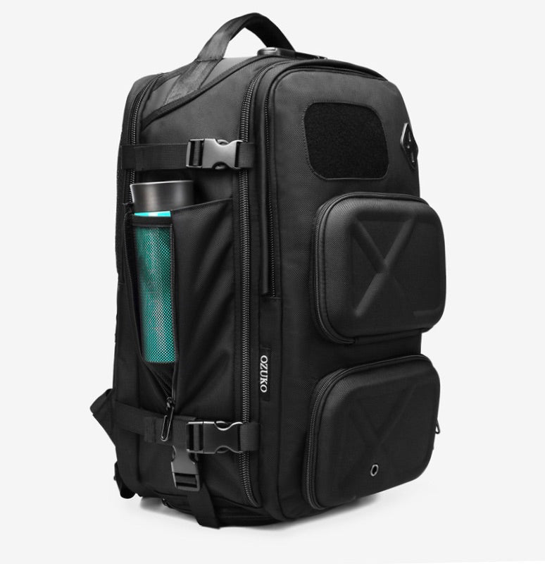 Sac à dos TravelPack utilisé comme sac de sport, grand volume, durable et portable.