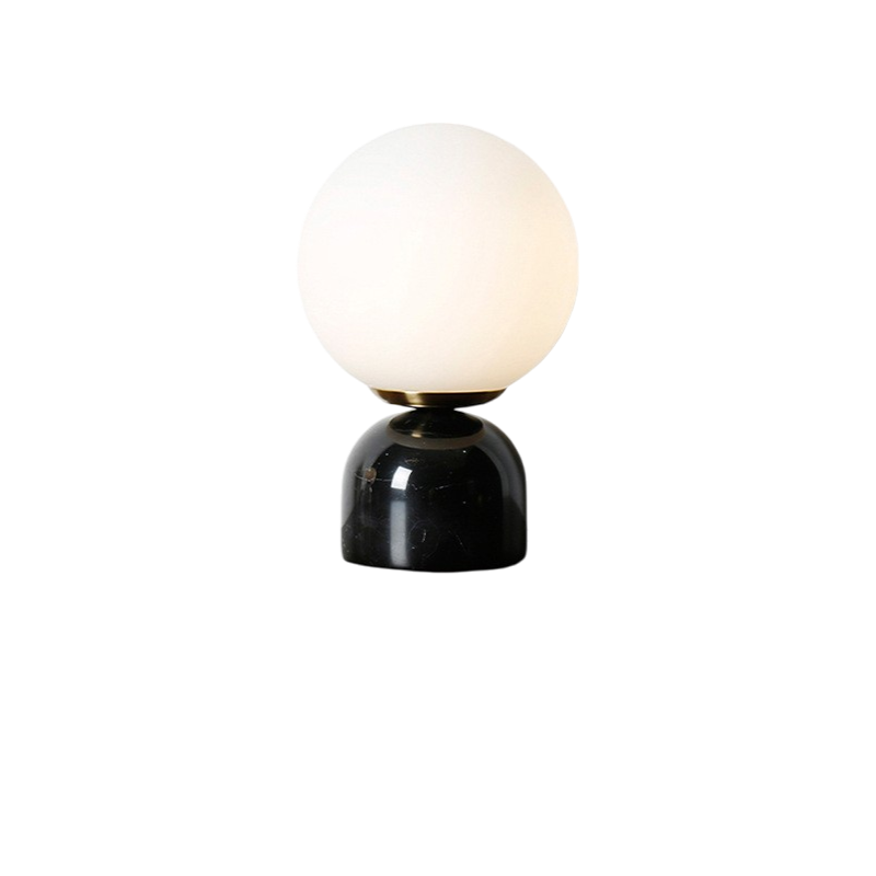 Petite lampe de table scandinave, design compact, éclairage LED écoénergétique en verre.