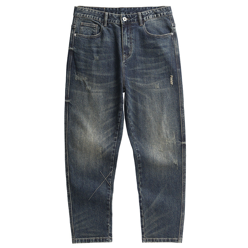 Pantalon urbain homme bleu, offrant un confort décontracté et un style moderne pour toutes les occasions.