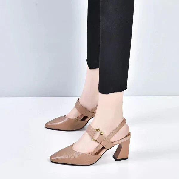 Sandales élégantes à talons confortables pour femme, parfaites pour la mode automne, avec soutien orthopédique.