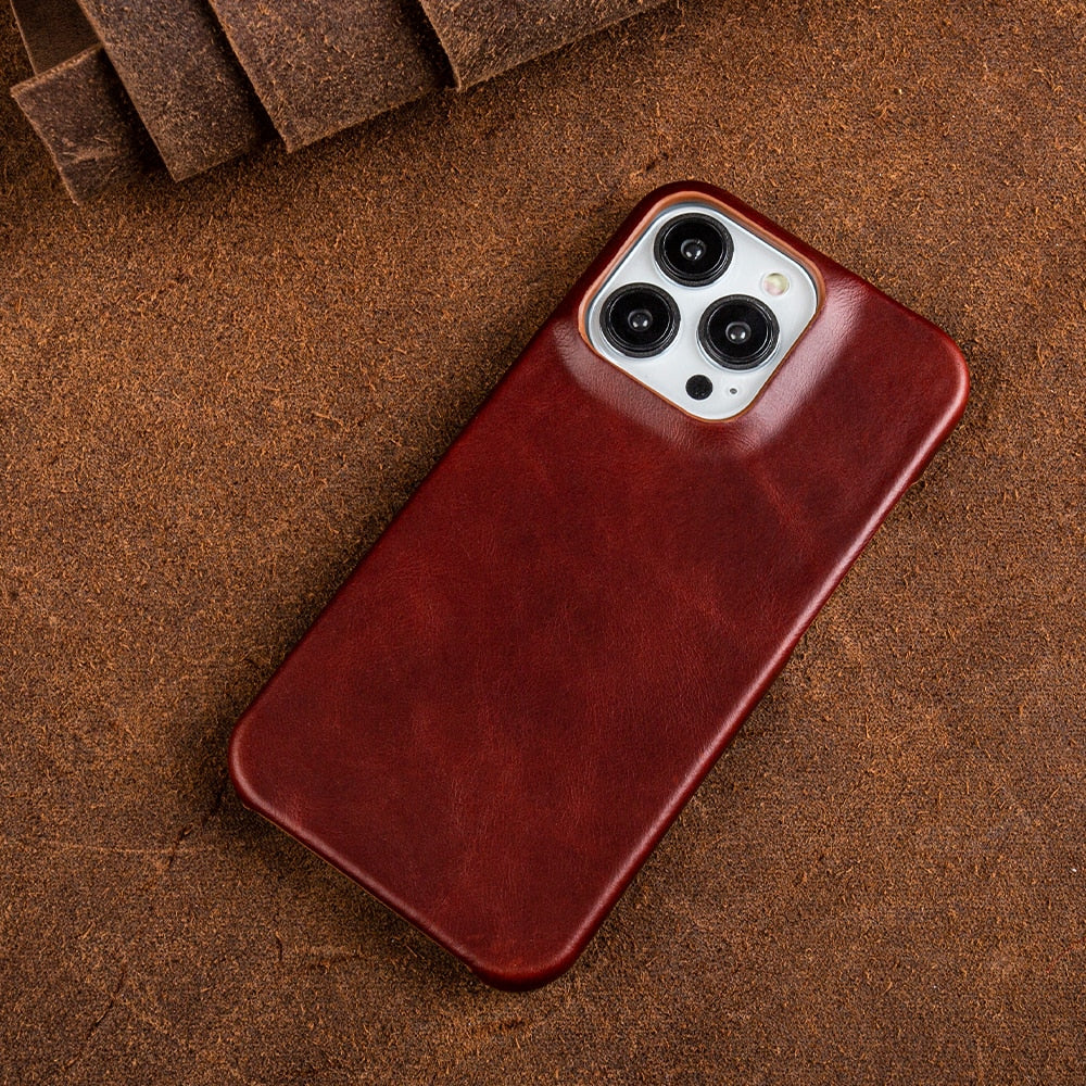 Coque de protection iPhone en cuir véritable ciré à l'huile, compatible MagSafe, finition haut de gamme.