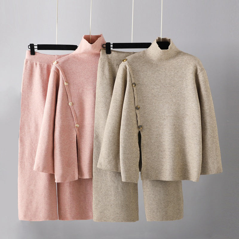 Tenue deux pièces femme : pull col roulé et pantalon large. Confort chic et style polyvalent pour la mode féminine.