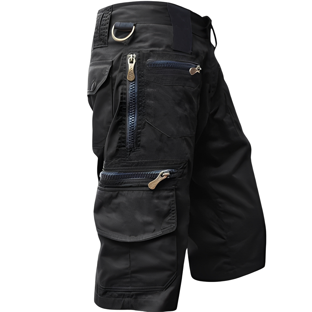 Look estival décontracté avec ce short cargo homme confortable, design moderne, idéal pour un style utilitaire chic.