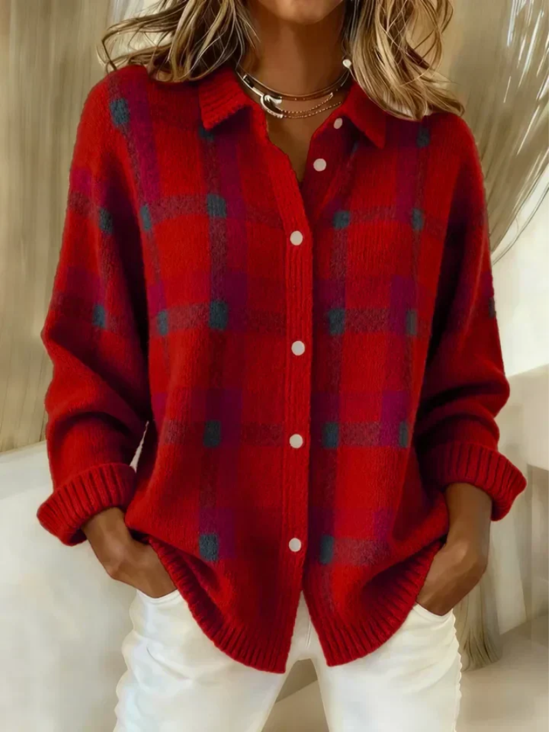 Chemisier chic femme à carreaux, parfait pour l'hiver et les fêtes.