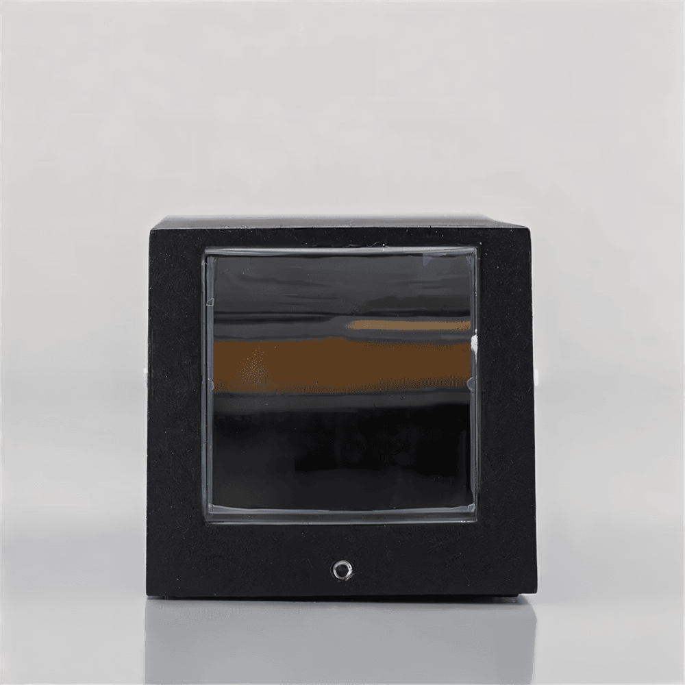 Luminaire LED étanche, style moderne pour mur, polyvalent pour éclairage d'ambiance ou fonctionnel.