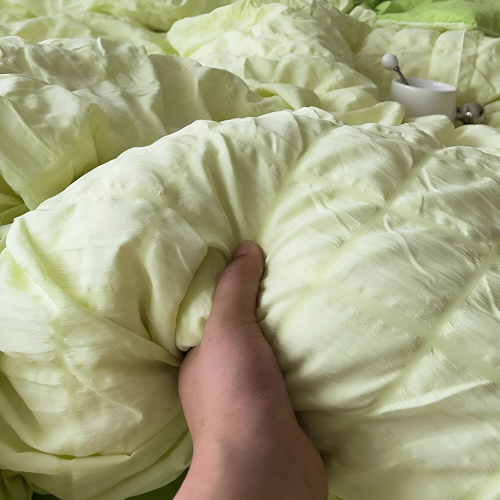 Décorez votre chambre avec ce plaid d'été respirant. Confortable, léger et doux pour des nuits paisibles.