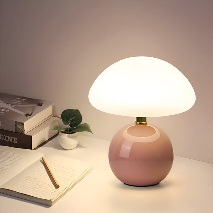 Lampe design champignon LED, lumière d'ambiance pour salon ou chambre, style Bauhaus contemporain.