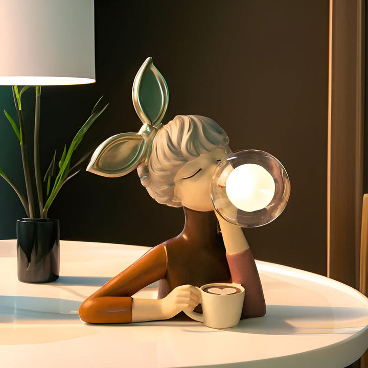 Lampe de table BubbleFairies, lumière féerique pour une décoration intérieure unique et élégante.