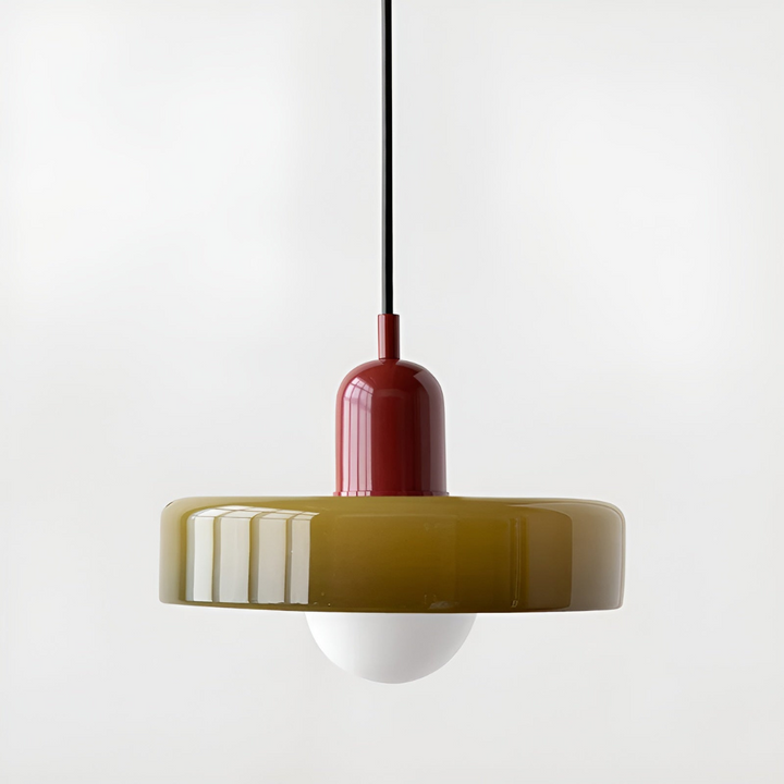 Lustre contemporain en verre, ajustable, apporte une touche artistique à l'intérieur.