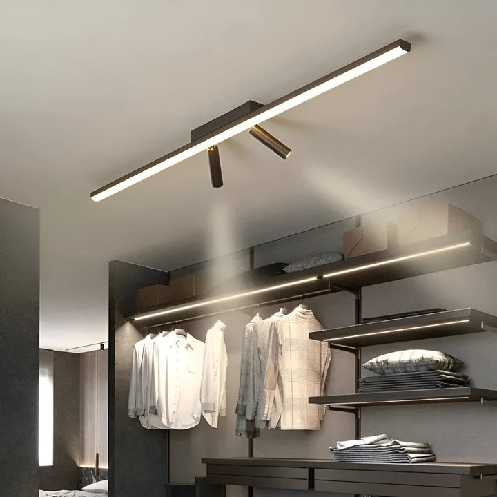 Décoration maison sublime avec ce luminaire LED sur rail à spots ajustables pour un éclairage intérieur.