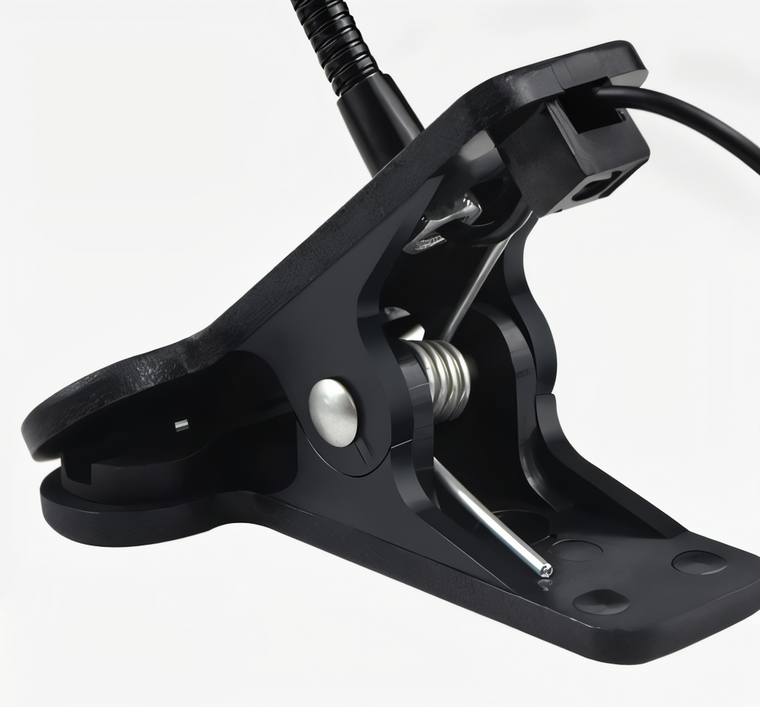 Lampe de bureau LED flexible avec pince robuste, éclairage USB 360° pour lecture et travail.