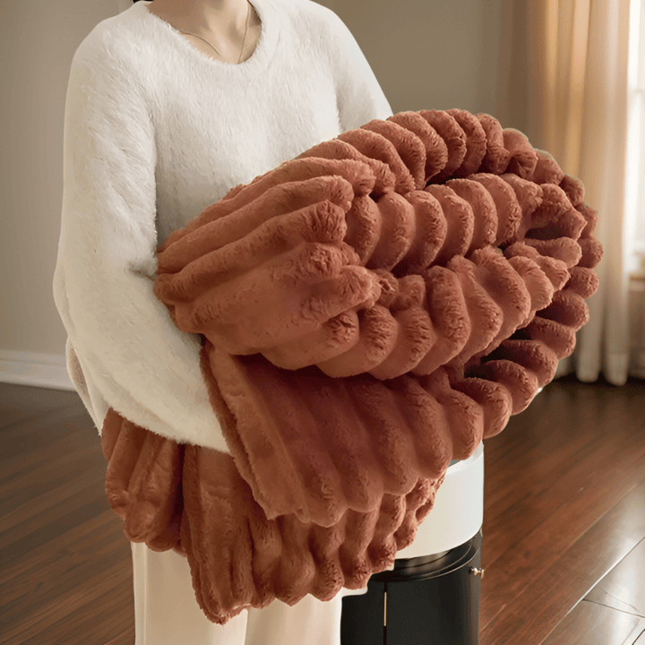 Plaid d'hiver chaud et confortable, cette couverture polaire douillette est essentielle pour votre maison.