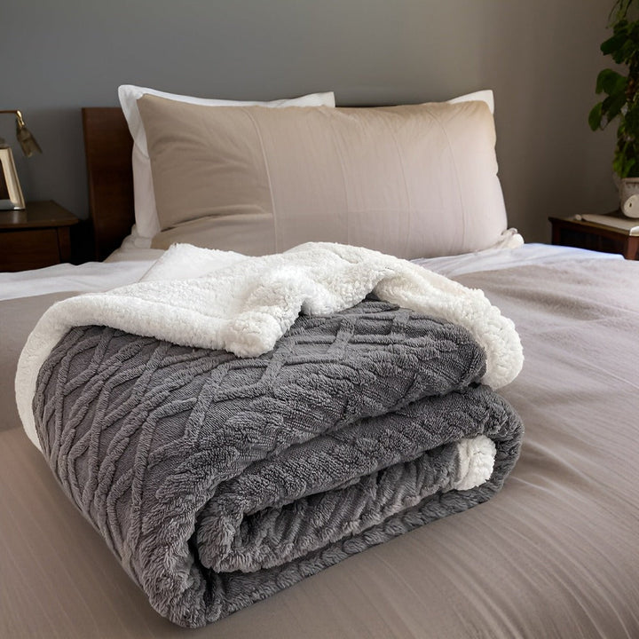 Couverture réversible luxueuse effet peau de mouton, pour salon ou chambre, un cadeau parfait.