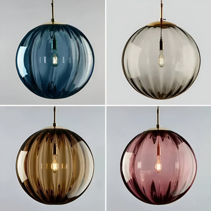 Suspension chic, globes en verre multicolore, design nordique contemporain, éclairage LED.