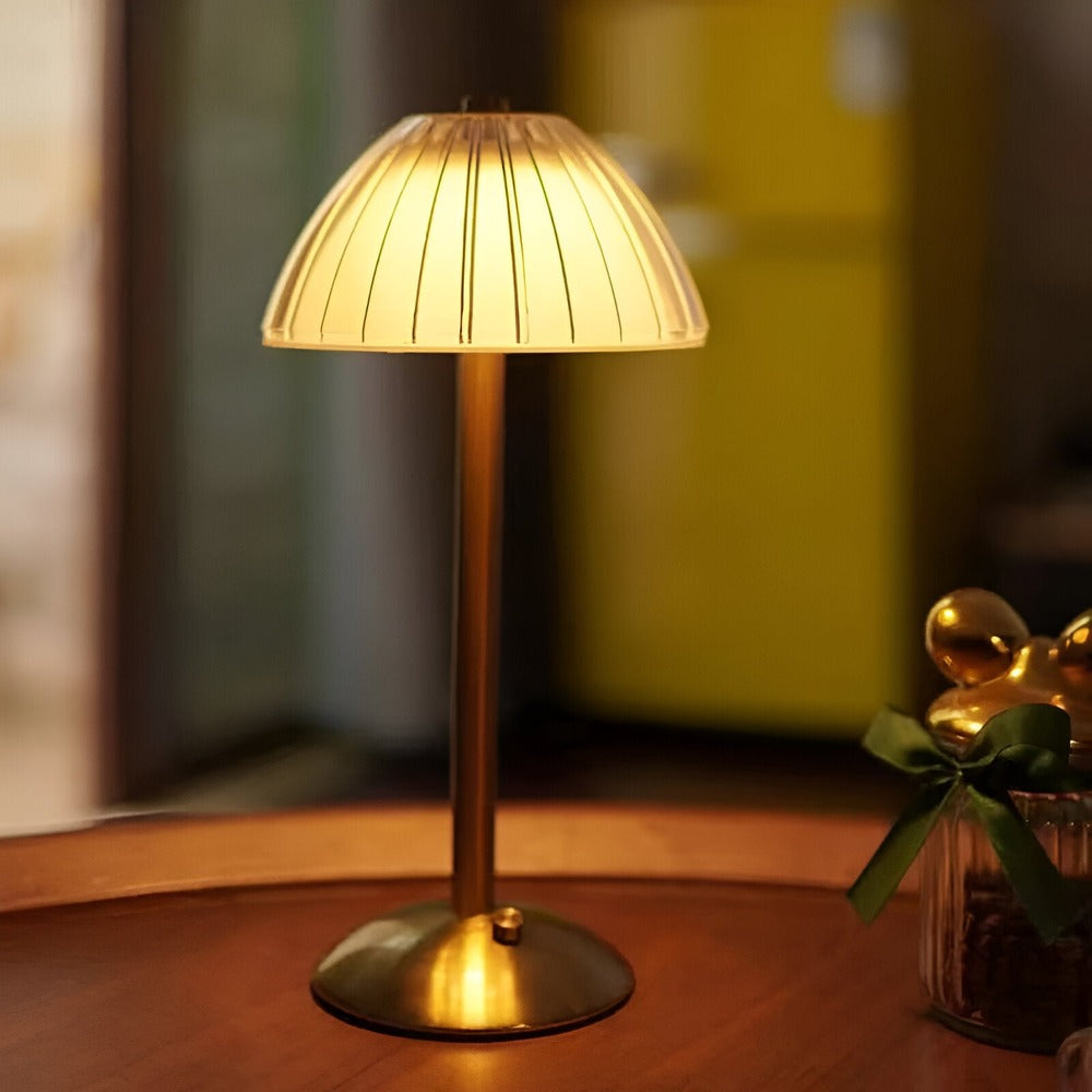 Élégante lampe de table sans fil portable. Lumière chaude et réglable pour une ambiance cosy.