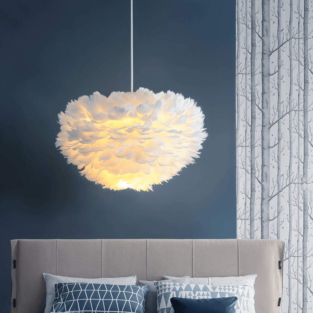 Suspension luminaire artisanale, lumière chaude réglable pour salon, décoration intérieure unique.