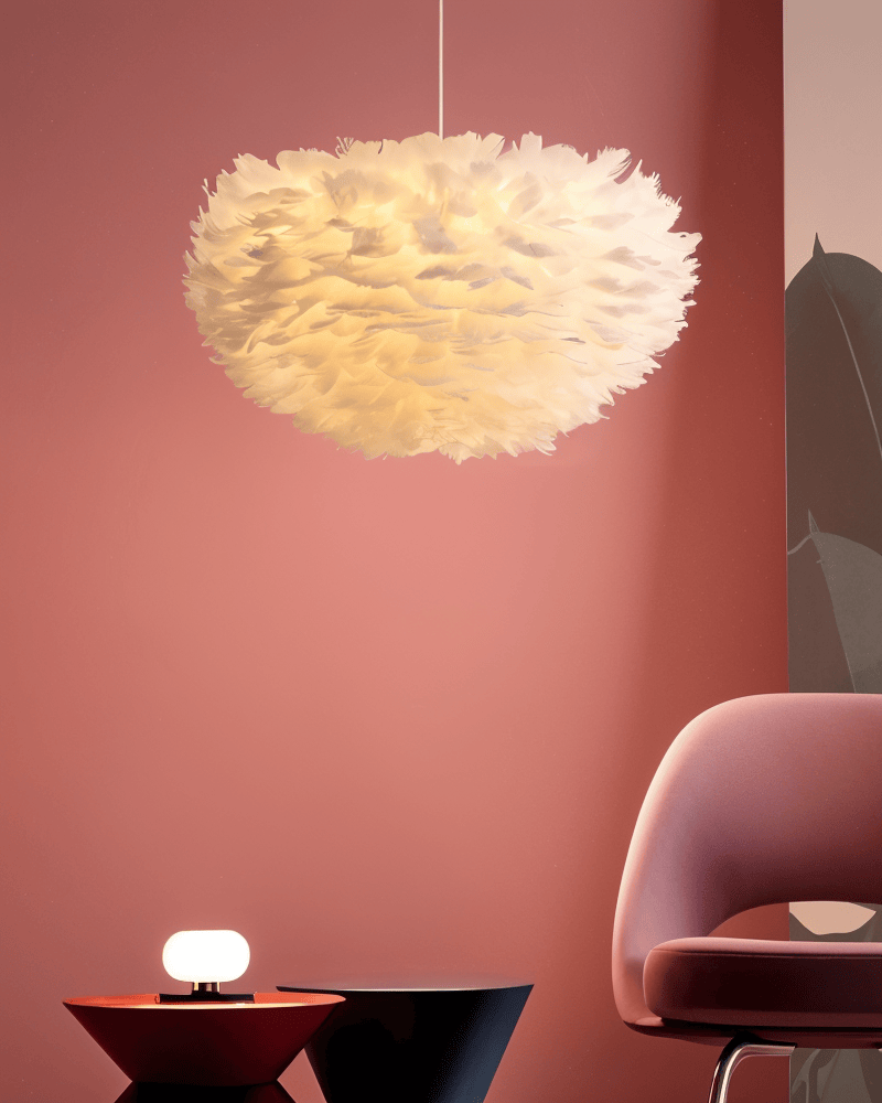 Lampe suspension moderne avec lumière réglable, idéale pour un éclairage d'ambiance chaleureux.