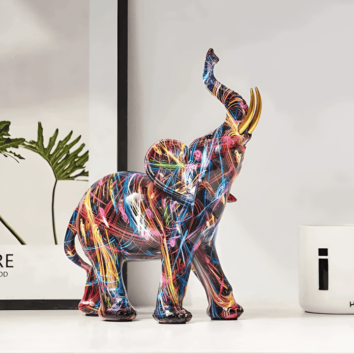 Décoration d'éléphant abstraite aux couleurs vives, ajoutant une touche moderne à votre intérieur. Force et élégance.