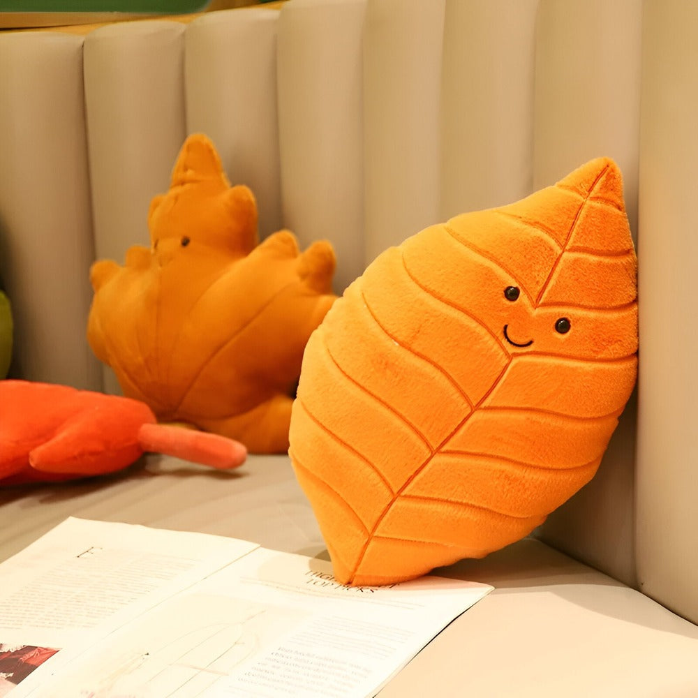 Ambiance naturelle et confort: coussin velours feuille, décoratif pour salon et chambre.