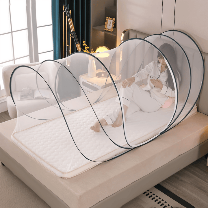 Moustiquaire circulaire blanche pliable pour lit, protection élégante anti-insectes pour la chambre.