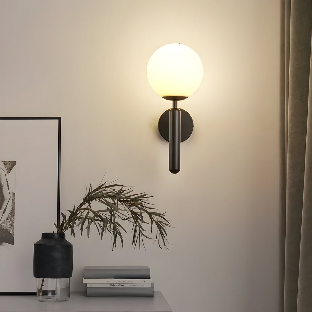 Luminaire mural LED design rond, éclairage moderne et chaleureux pour décoration intérieure.