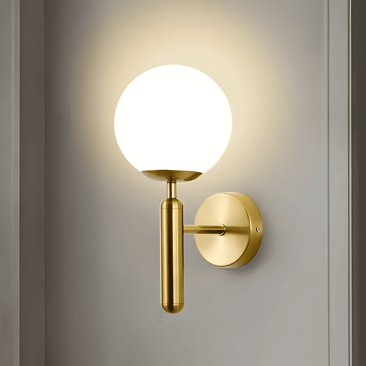 Applique LED ronde au design épuré, offrant un éclairage moderne et une lumière d'ambiance douce.