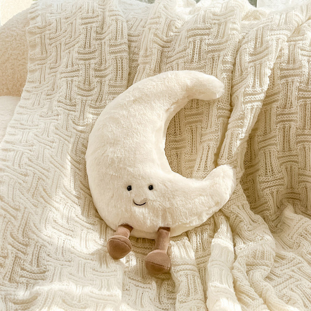 Coussins décoratifs célestes soleil & lune, doux et confortables. Parfaits pour une ambiance fantaisie en chambre ou salon.