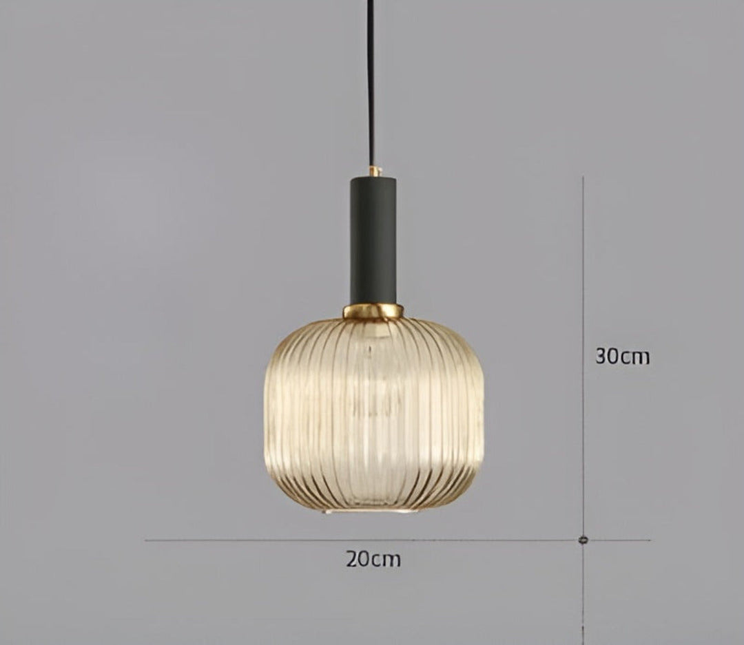 Suspension élégante en verre strié, style bohème rétro, pour une touche originale.