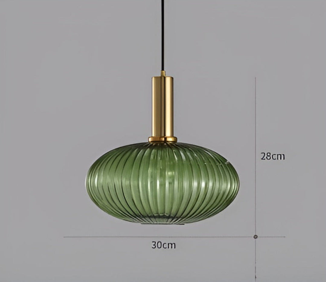 Suspension moderne vintage en verre strié, éclairage versatile pour diverses pièces.