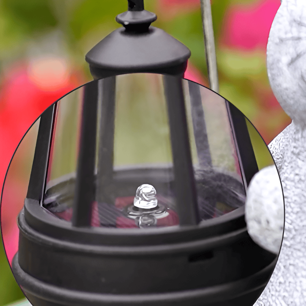 Éclairage solaire sans fil : statue chat autonome pour une décoration de jardin élégante et durable.