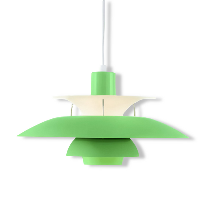 Suspension scandinave classique moderne, éclairage doux et élégant.