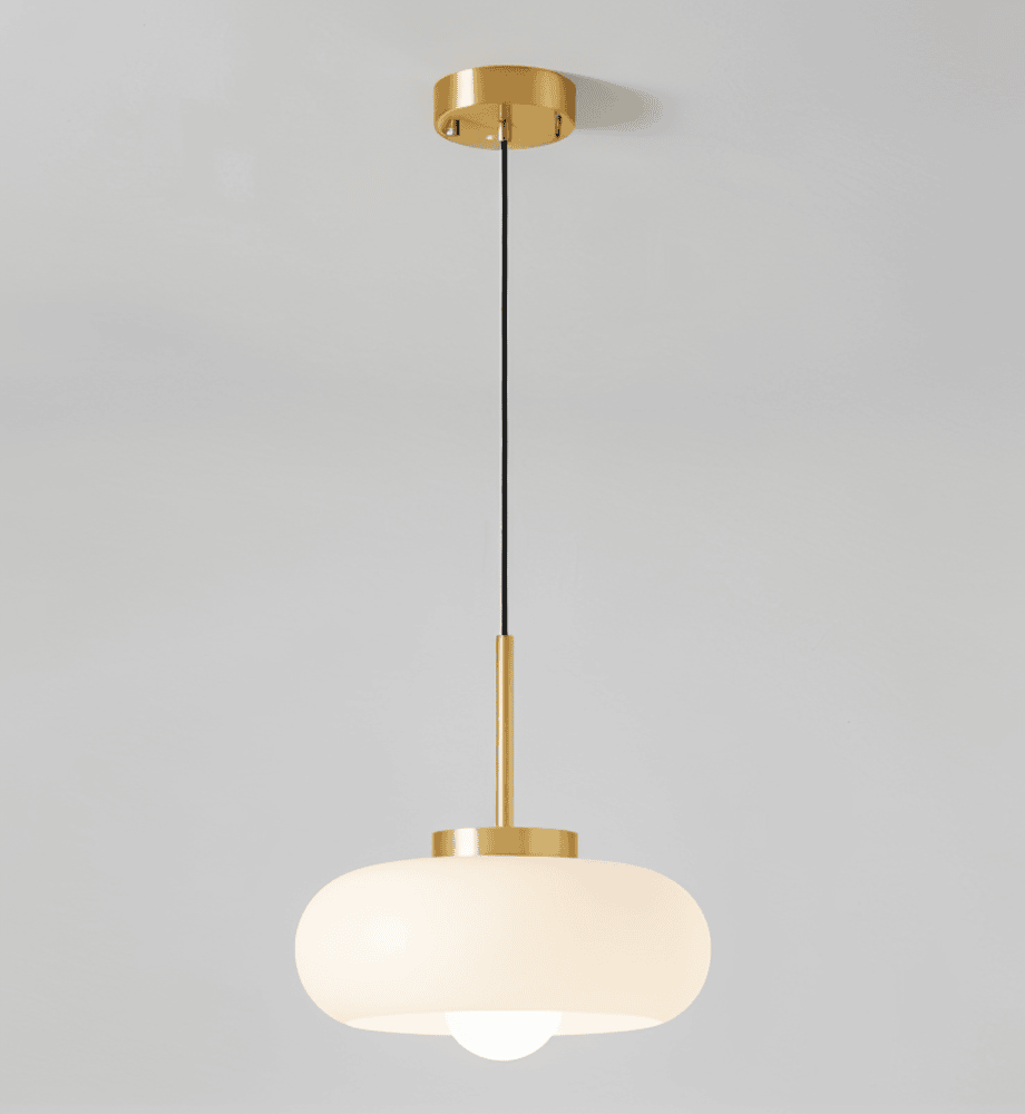 Décoration intérieure : lampe suspendue rétro Bauhaus, ambiance cosy garantie.