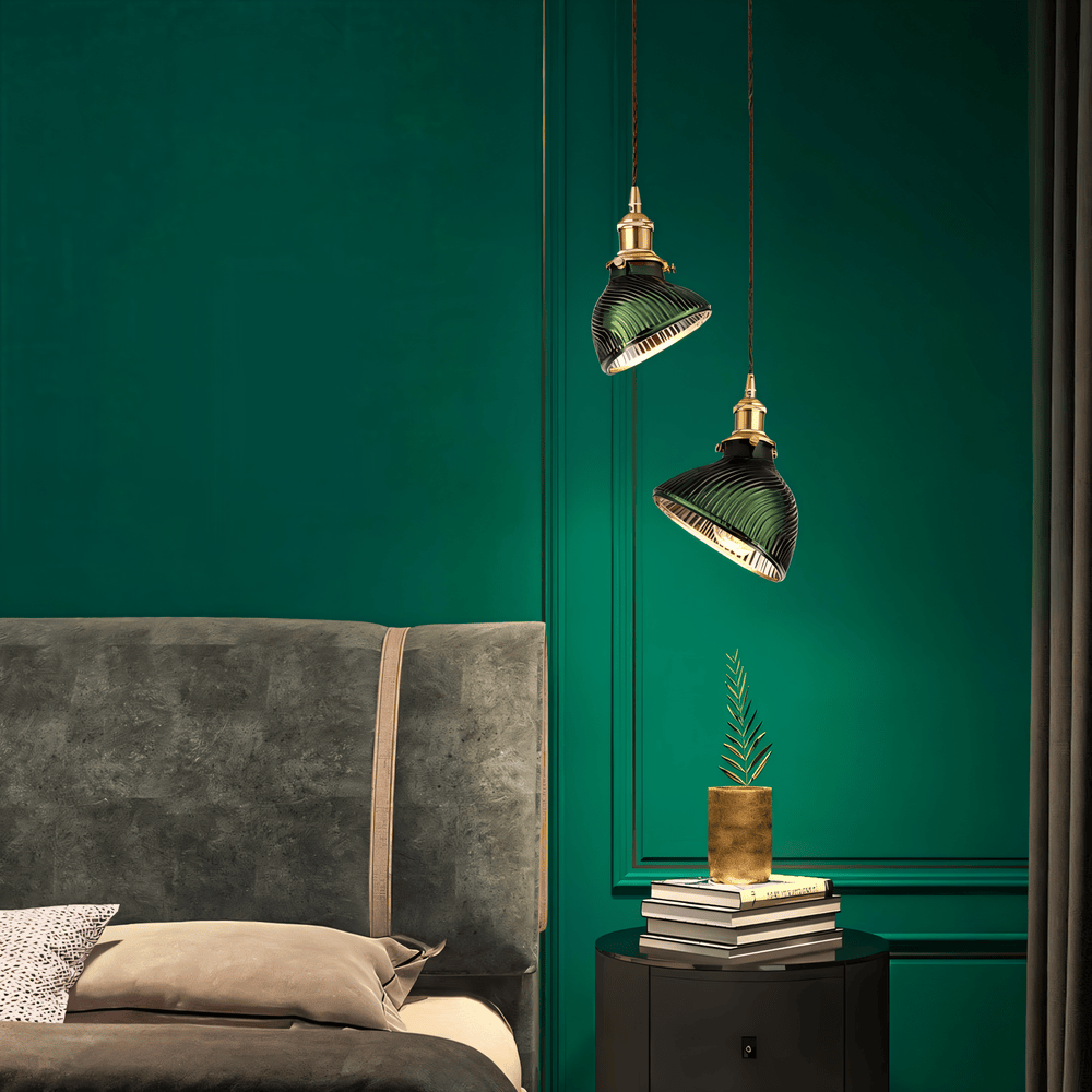Lampe suspendue LED verte striée, style nordique pour une décoration maison moderne et tendance.