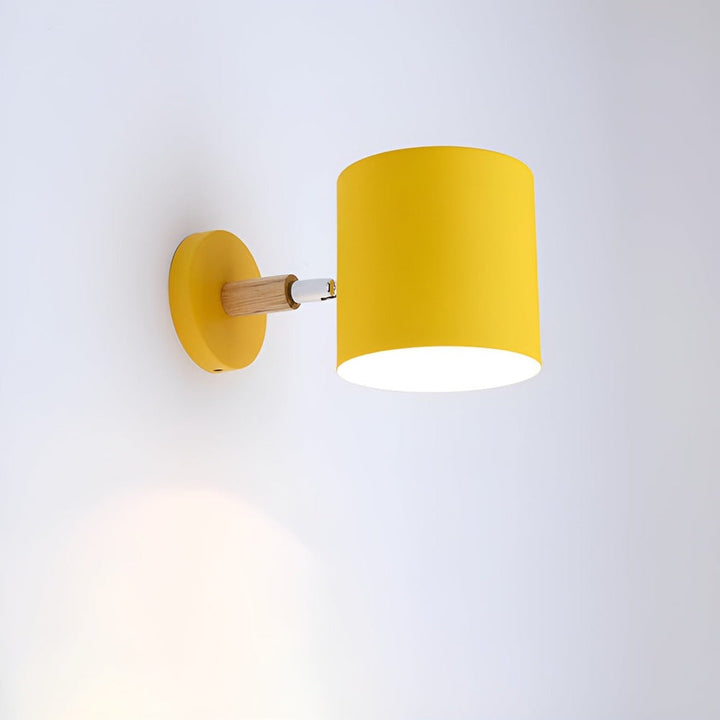 Applique décorative pastel, design scandinave pour salon, lumière ajustable moderne.