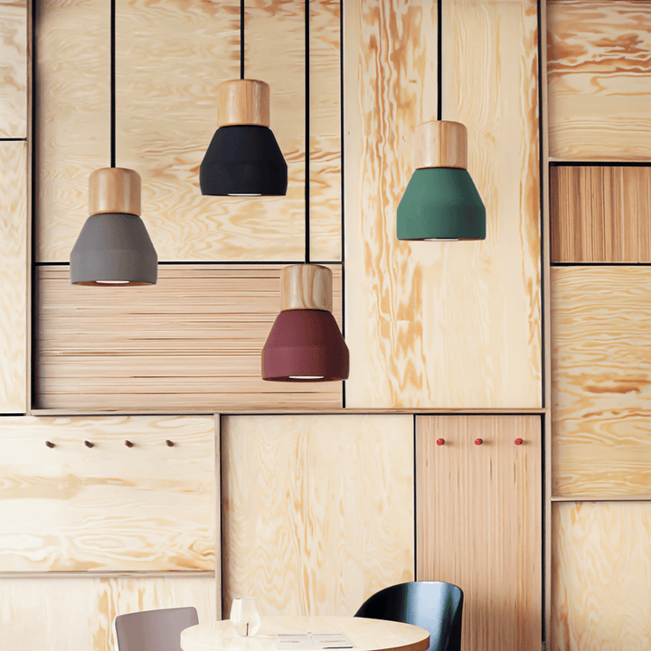 Lampe de plafond contemporaine, design épuré pour bureau ou chambre, éclairage doux.