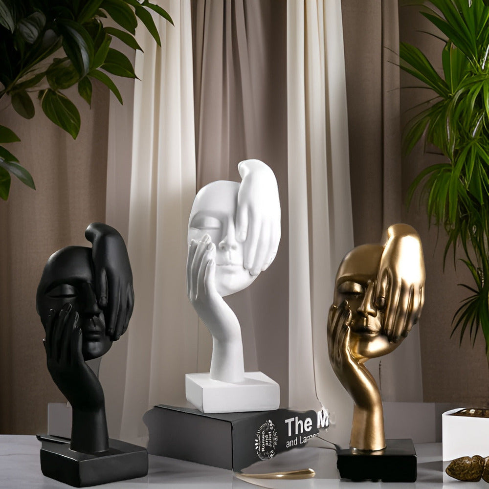 Sculpture abstraite moderne, décoration élégante pour salon ou bureau contemporain.