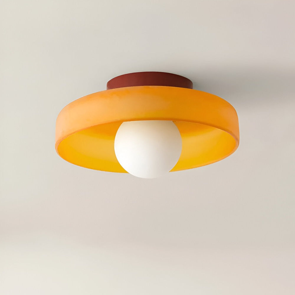 Luminaire de plafond style nordique OrangeBeam, couleur orange vive pour chambre.
