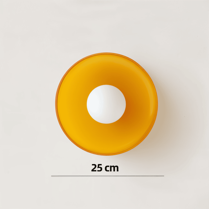Plafonnier design nordique OrangeBeam, lumière distinctive pour décoration intérieure.